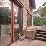 Holiday home Maison Dans Ancienne Forge